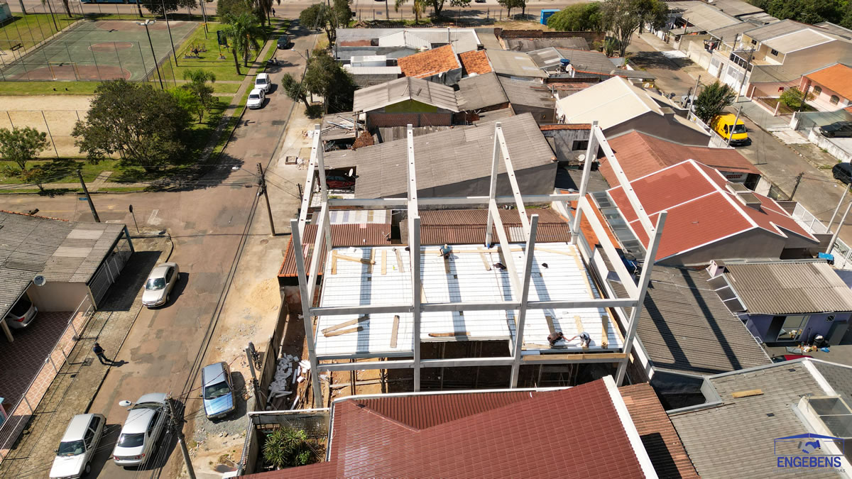 Estrutura de barracão no Sítio Cercado vista de cima
